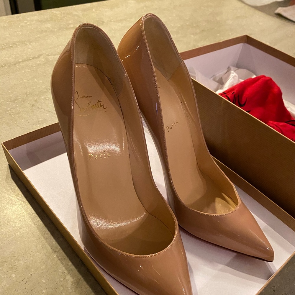 CHRISTIAN LOUBOUTIN Pigalle Follies Size 40